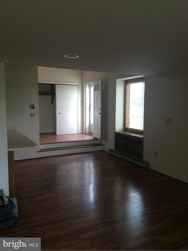 9917 Millrace Ln unit 2, Marshall, VA 20115 - photo 6