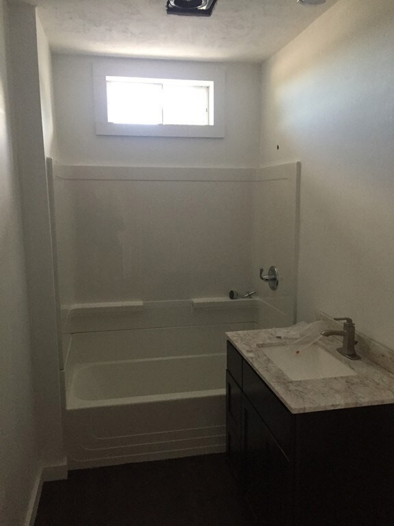 555 Park Ave unit 1, Worcester, MA 01603 - photo 7