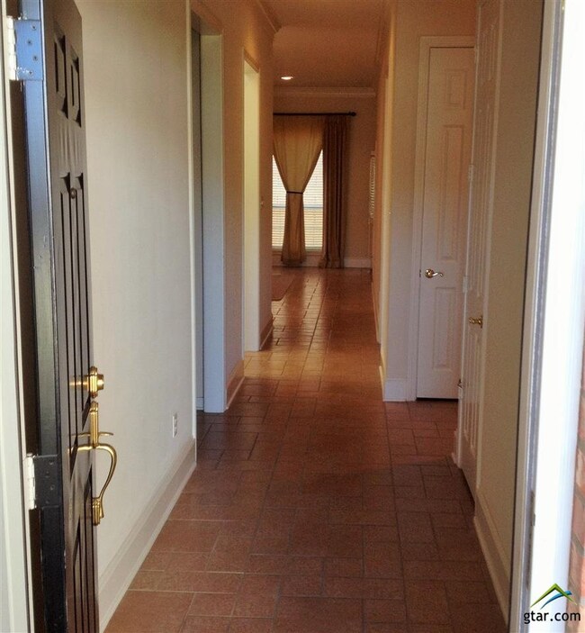 2241 Homestead Ln, Tyler, TX 75701 - photo 3