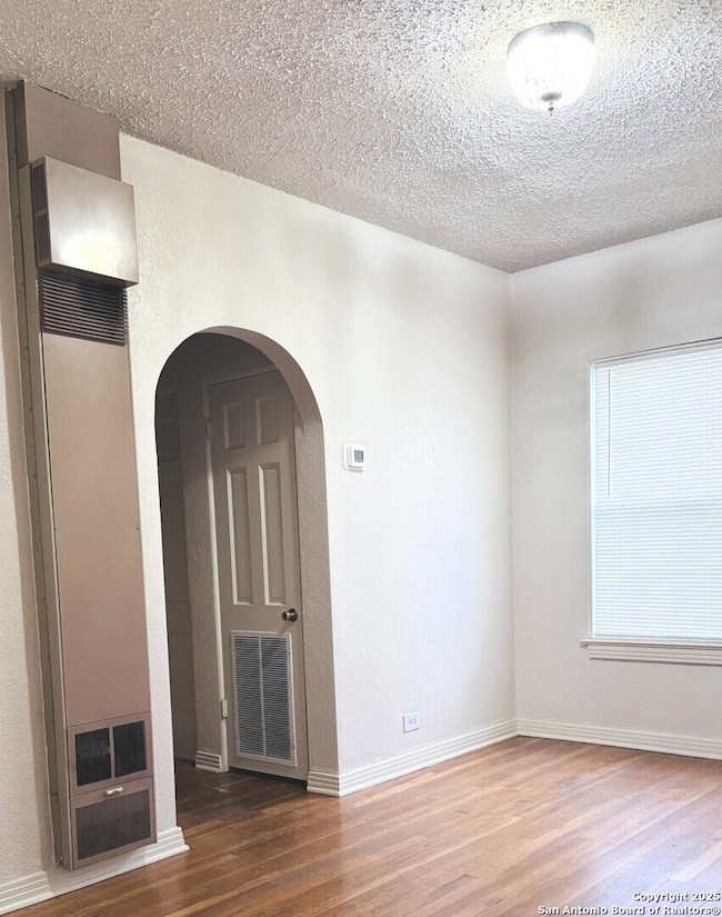 409 W Lynwood Ave unit 4, San Antonio, TX 78212 - photo 4