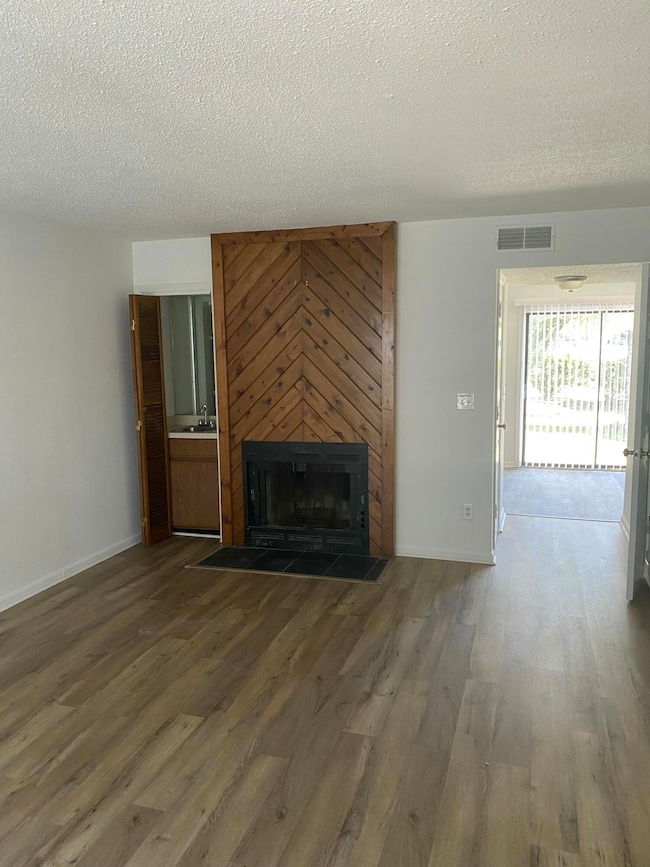 8040 Thelen St, North Charleston, SC 29406 - photo 2