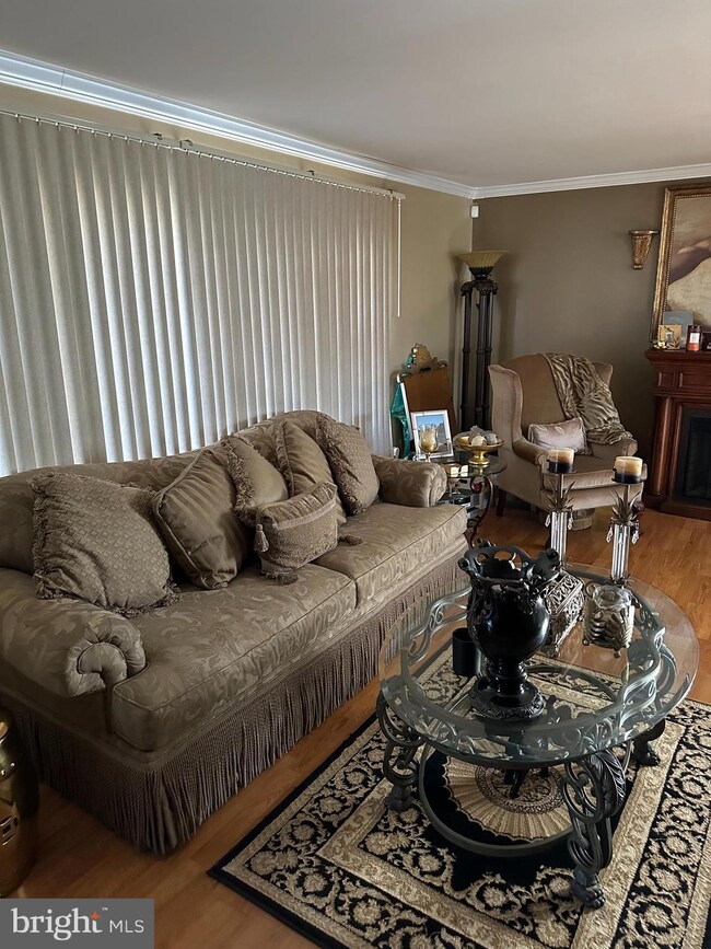 13207 Chalfont Ave, Fort Washington, MD 20744 - photo 2