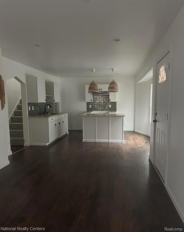 18462 Grandville Ave, Detroit, MI 48219 - photo 3