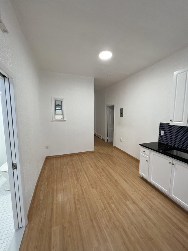 6127 Washington St, West New York, NJ 07093 - photo 4