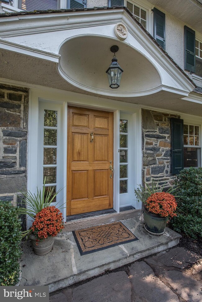 253 Hathaway Ln, Wynnewood, PA 19096 - photo 2