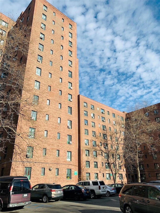 89 Metropolitan Oval unit 7B, Bronx, NY 10462 - photo 4