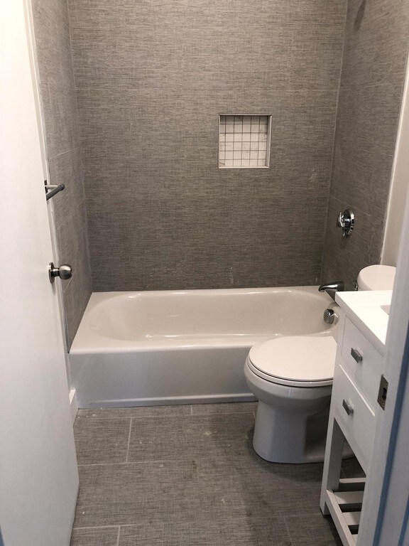 11 Ashton Place unit 108, Methuen, MA 01844 - photo 3