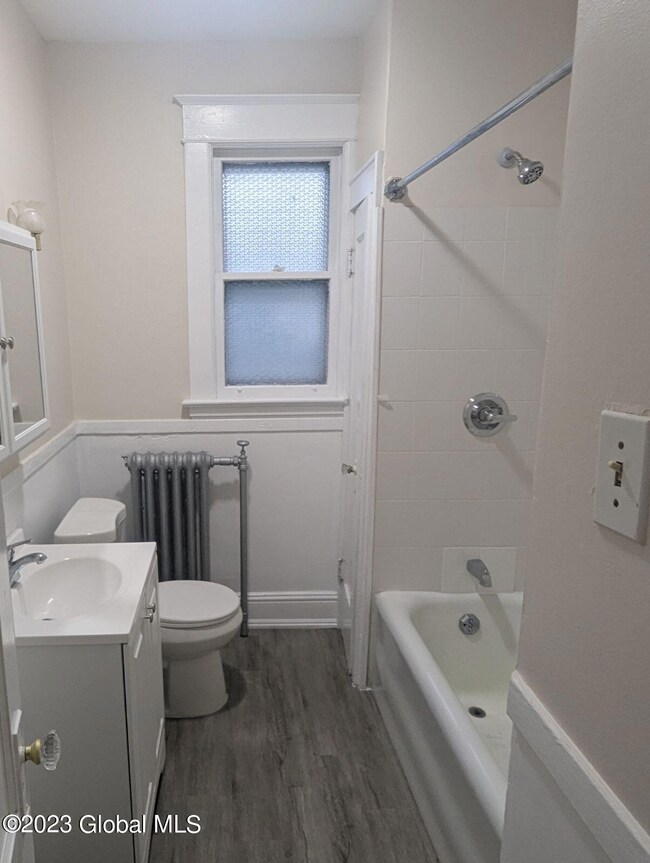 706 Myrtle Ave unit 2F, Albany, NY 12208 - photo 4