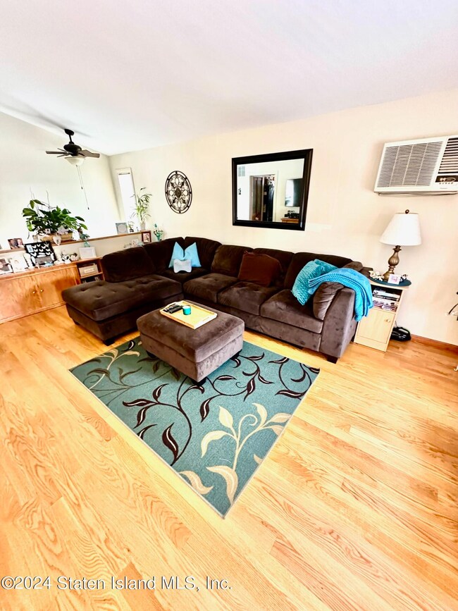 38 Joel Place, Staten Island, NY 10306 - photo 7