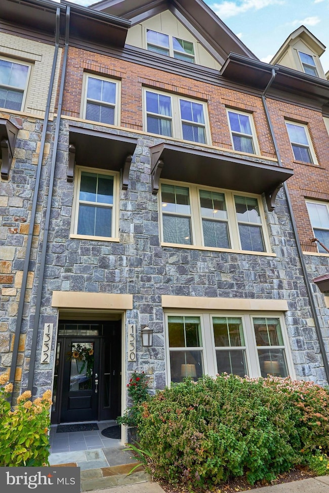 1330 S Quinn St, Arlington, VA 22204 - photo 2