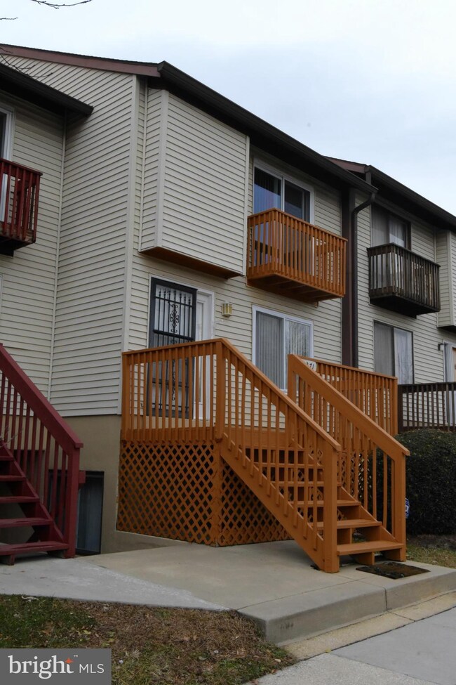 11371 Laurelwalk Dr, Laurel, MD 20708 - photo 2