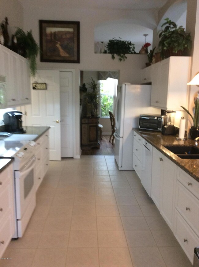 Bright Kitchen