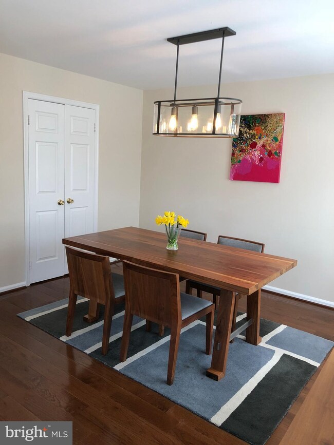 10201 Arizona Cir, Bethesda, MD 20817 - photo 5