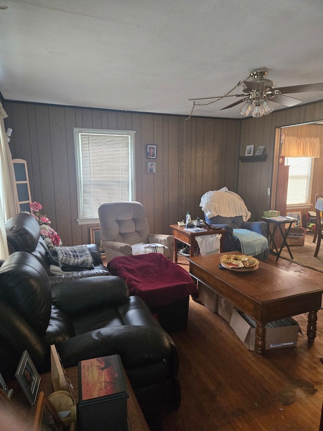 2038 Ruby St, Melrose Park, IL 60164 - photo 5