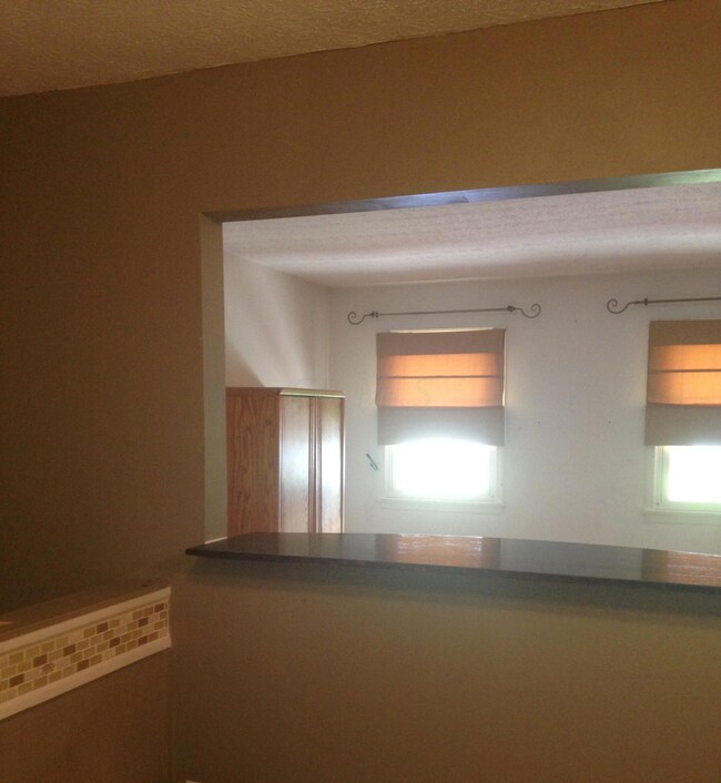 05 front window