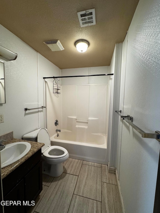 2 bedroom 1 bath bath