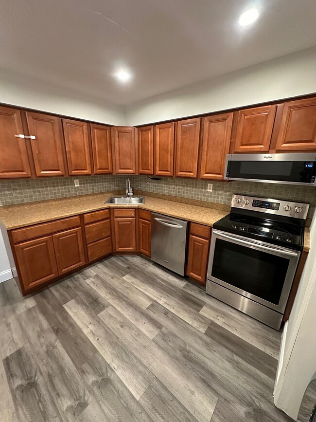 310 Passaic Ave unit 308, East Newark, NJ 07029 - photo 3