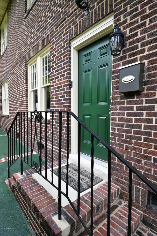 3625 Valencia Rd, Jacksonville, FL 32205 - photo 2