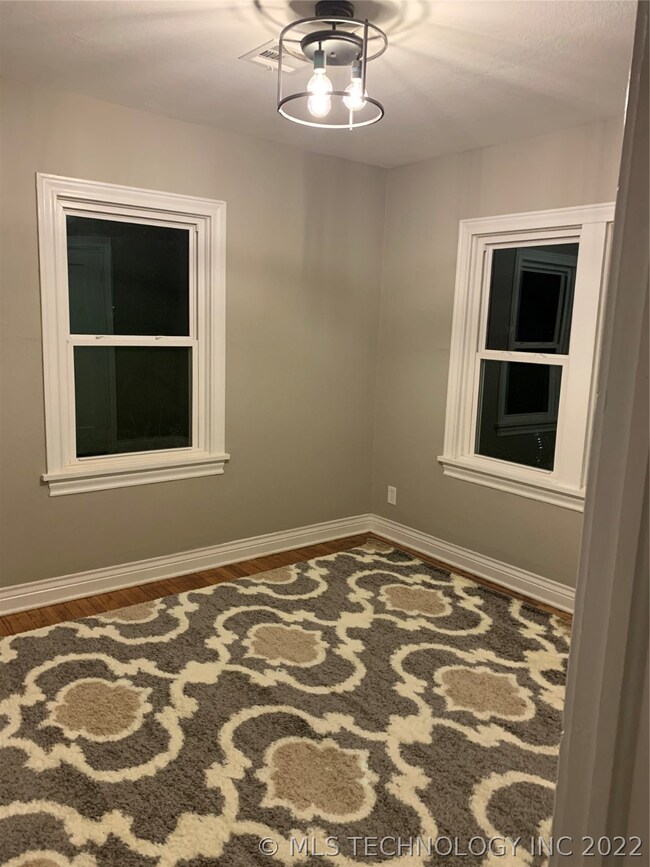 911 Hargrove St, Ardmore, OK 73401 - photo 4