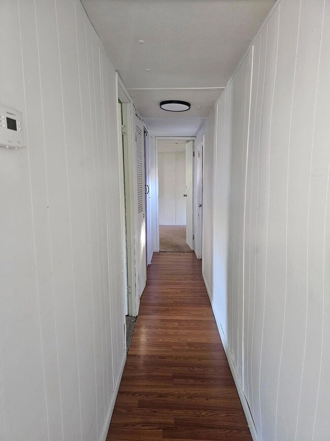 1565 N M-63 unit 60, Benton Harbor, MI 49022 - photo 4