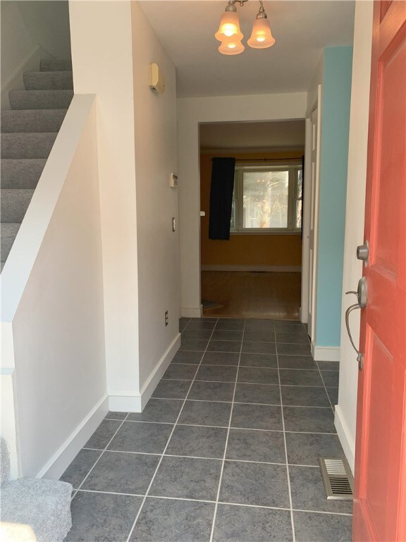 68 Locust St unit 7, Providence, RI 02906 - photo 2