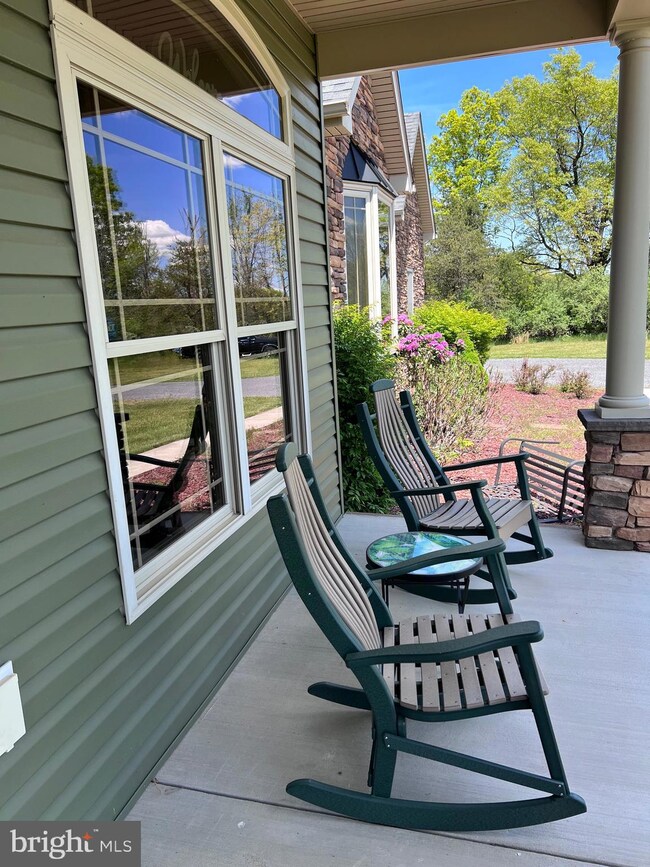 5266 Virginia Line Rd, Berkeley Springs, WV 25411 - photo 2