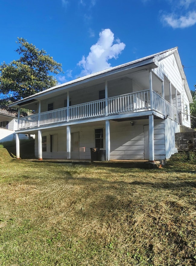 113 Spruce St, Copperhill, TN 37317 - photo 2