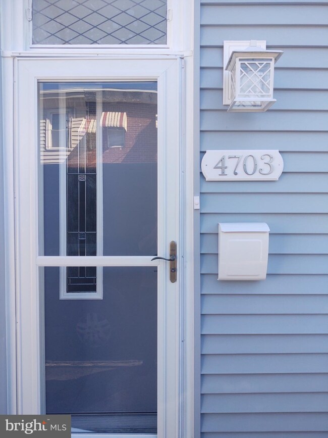 4703 Almond St, Philadelphia, PA 19137 - photo 3