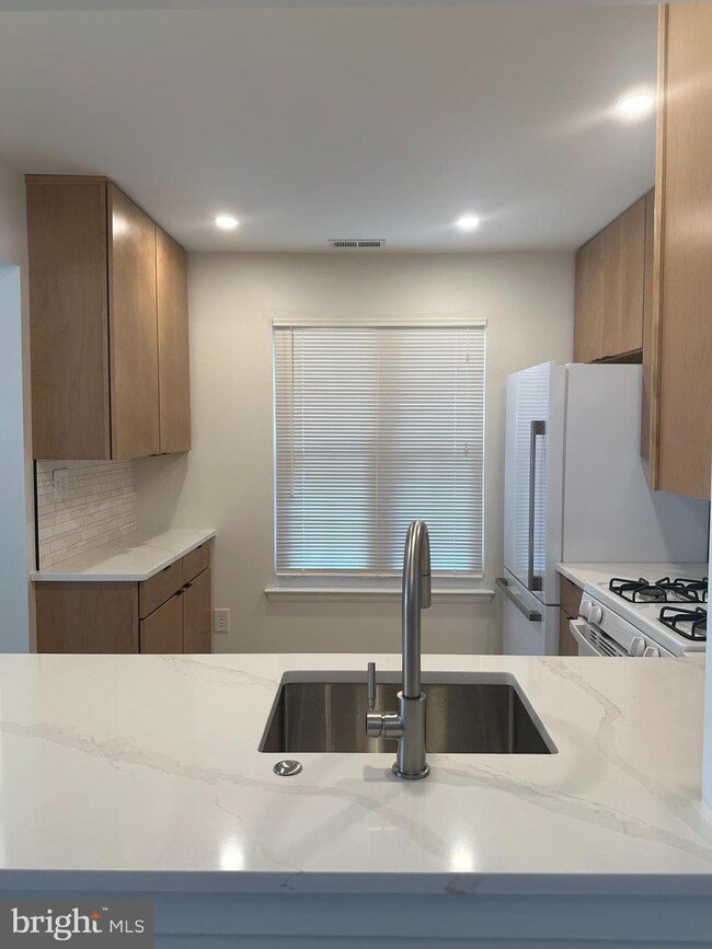 743 Sedgewick Ct, Sewell, NJ 08080 - photo 4