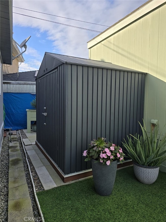 8052 Alhambra Ave unit A4, Paramount, CA 90723 - photo 2