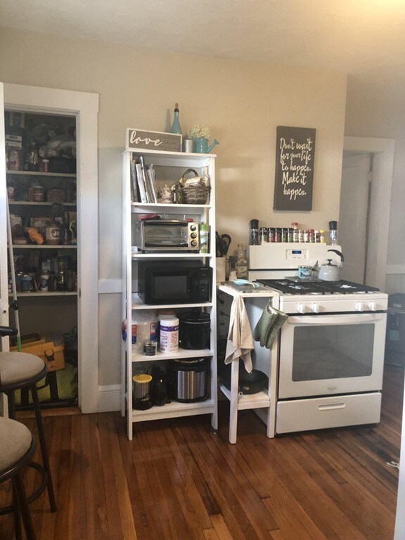 12 Derby St unit A, Waltham, MA 02453 - photo 3