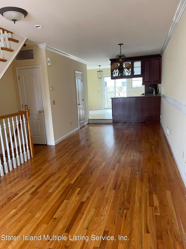 129 Ridgeway Ave unit 143, Staten Island, NY 10314 - photo 3