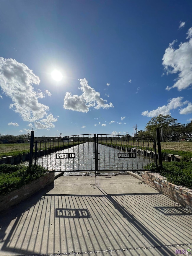 128 Pier 19 Dr, Pierre Part, LA 70339 - photo 3
