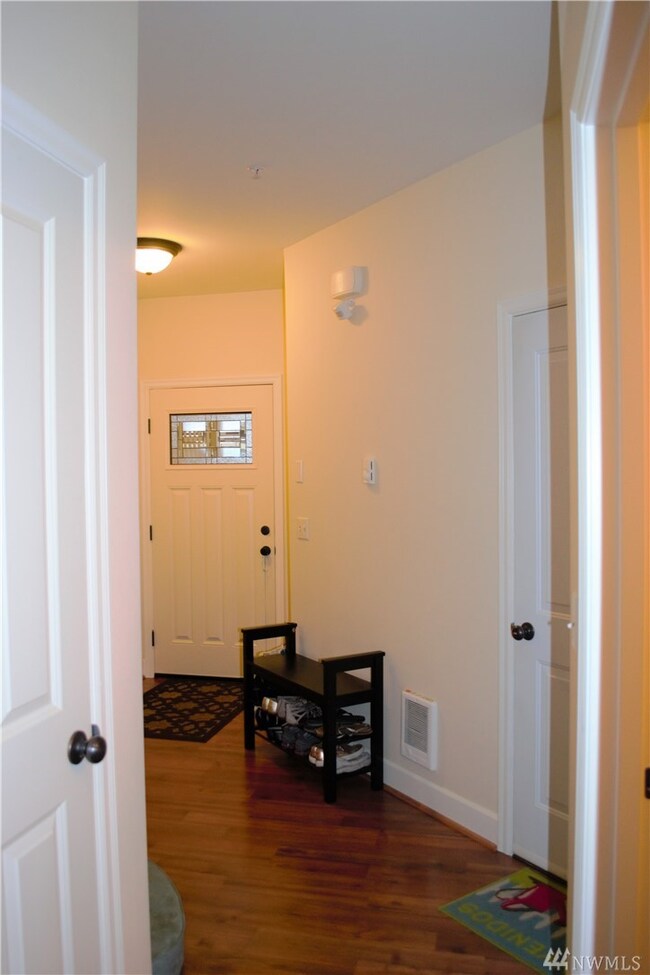 10720 SE 242nd St unit A8, Kent, WA 98030 - photo 4