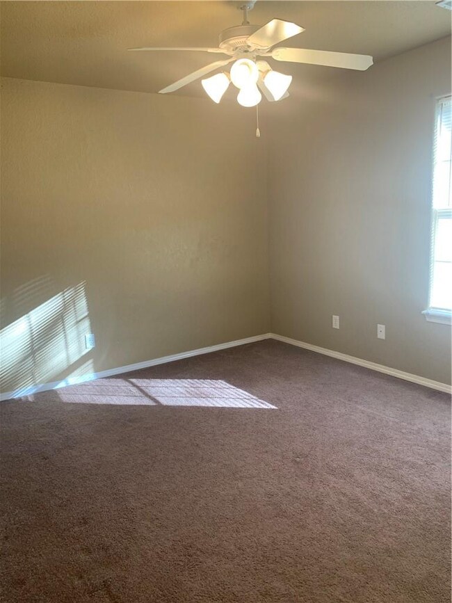 229 Carrigan Rd unit A, Elkins, AR 72727 - photo 5