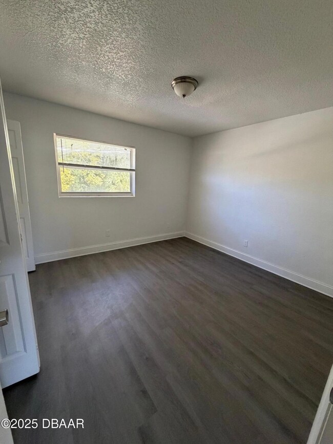 612 George W Engram Blvd unit 3, Daytona Beach, FL 32114 - photo 5