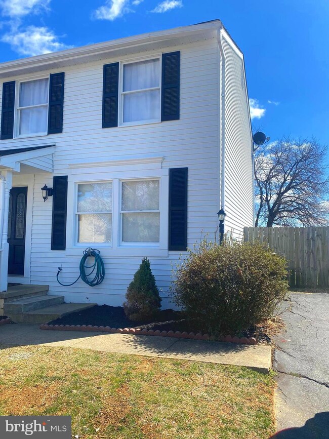 152 Stonegate Dr, Frederick, MD 21702 - photo 3