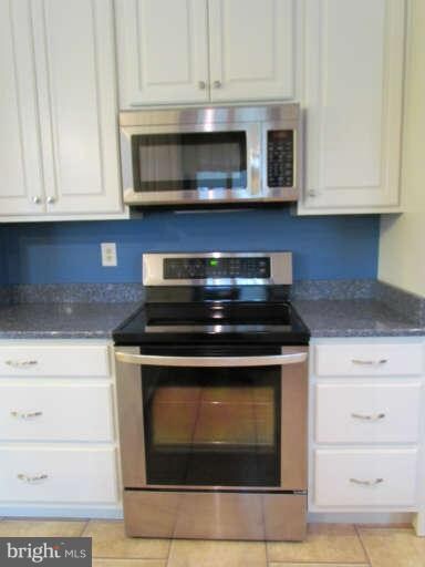 23070 Town Creek Dr, Lexington Park, MD 20653 - photo 4