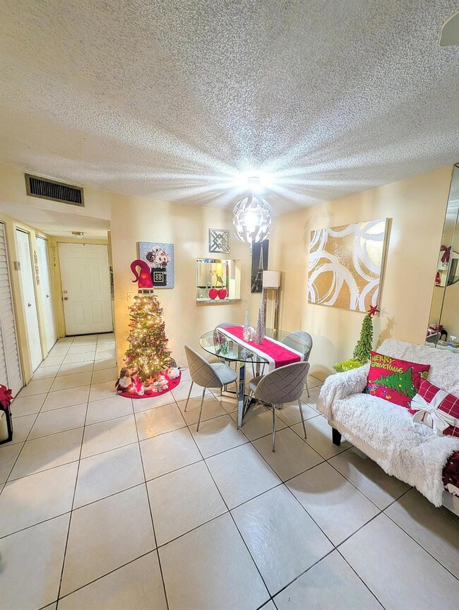 7960 NW 50th St unit 1044, Lauderhill, FL 33351 - photo 3