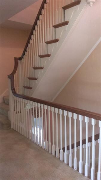 Upper Hallway / Staircase