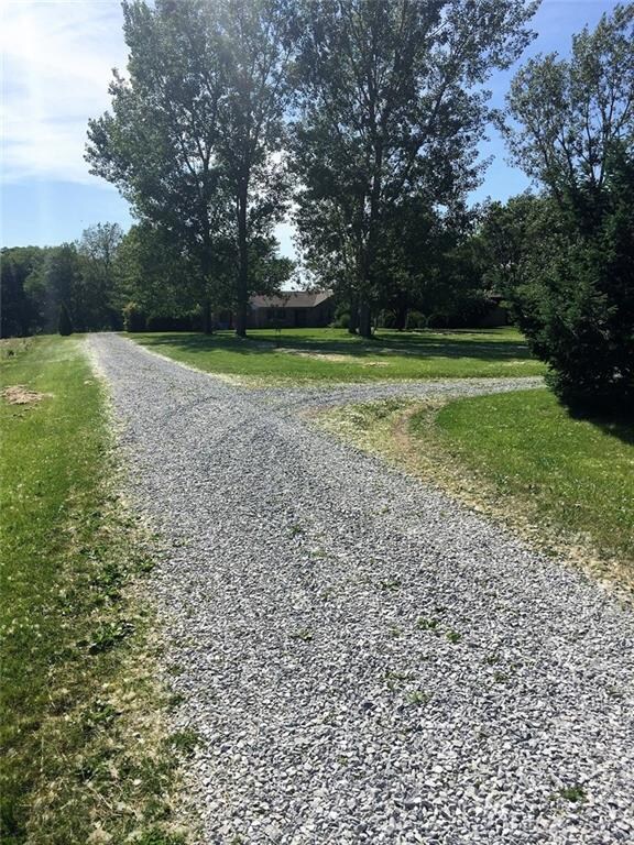 4237 S 725 W, Manilla, IN 46150 - photo 3