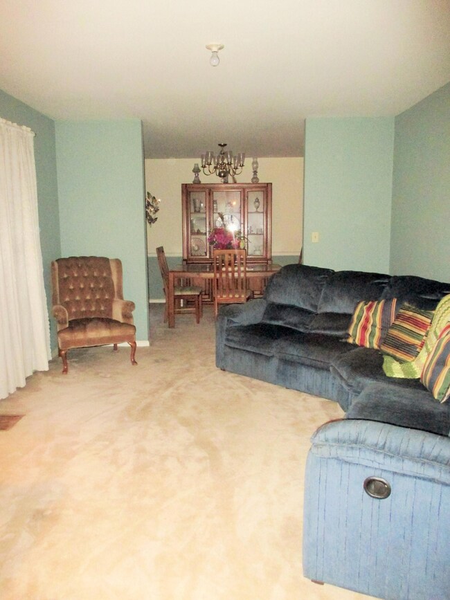 304 Walker St, Manchester, TN 37355 - photo 3