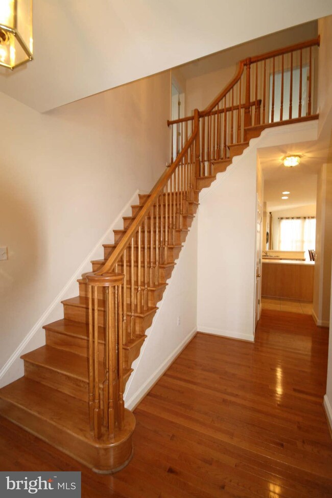 13537 Pulaski Dr, Hagerstown, MD 21742 - photo 2