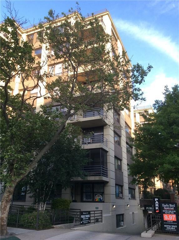 9810 64 Ave unit 4B, Rego Park, NY 11374 - photo 2