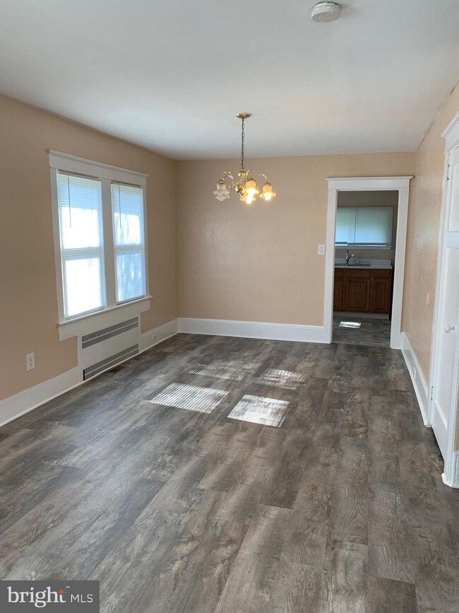 305 Fenimore St, Vineland, NJ 08360 - photo 4