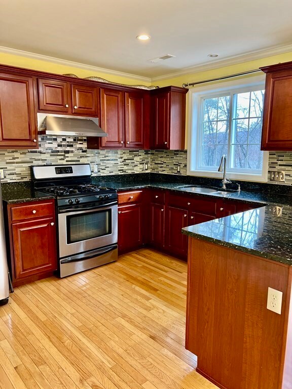 262 Littleton Rd unit 28, Chelmsford, MA 01824 - photo 4