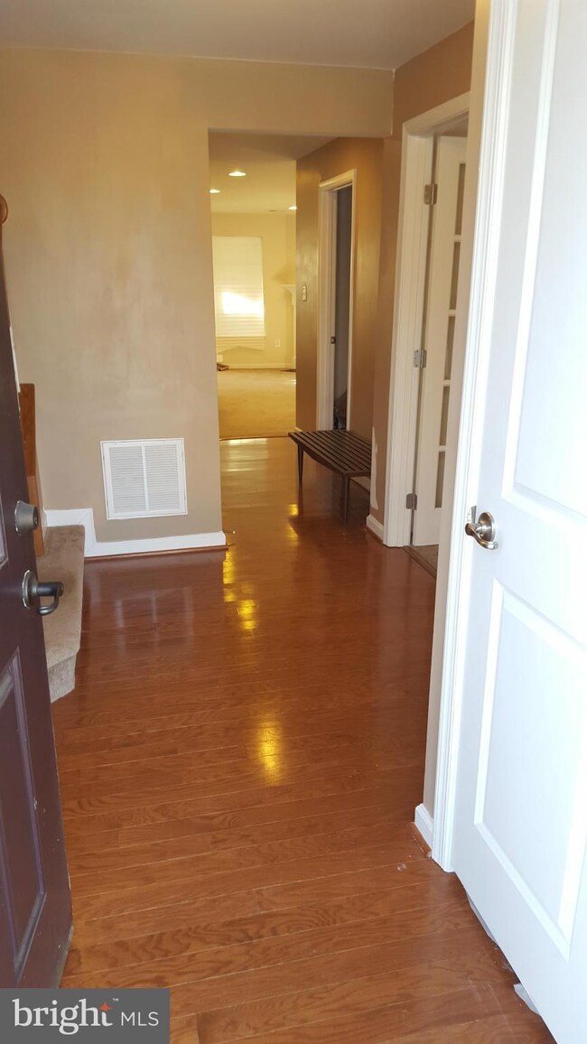 5345 Blue Crab Ln, Waldorf, MD 20602 - photo 3