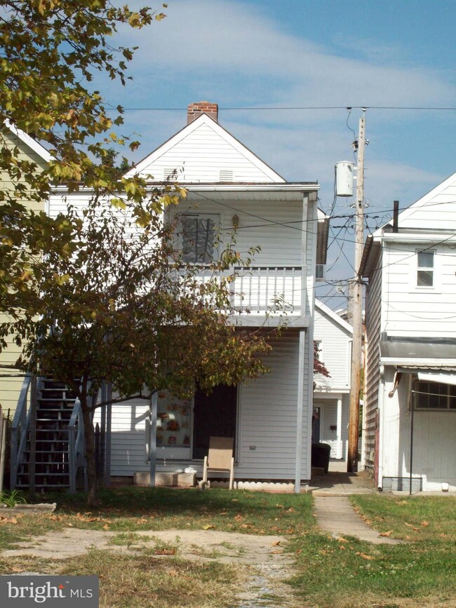260 E Washington St, Chambersburg, PA 17201 - photo 3