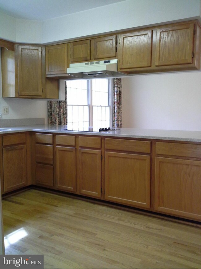 863 Boatswain Way, Annapolis, MD 21401 - photo 6