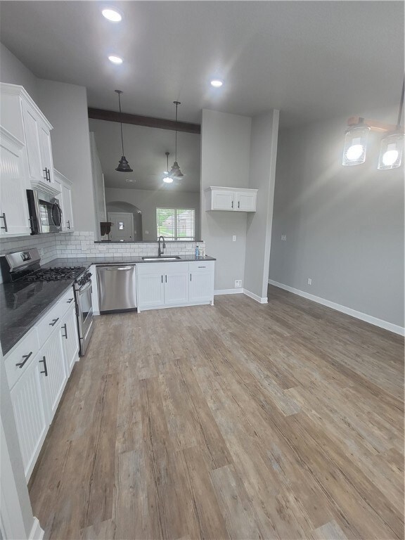 1621 Colonel Bartow Dr, Prairie Grove, AR 72753 - photo 4